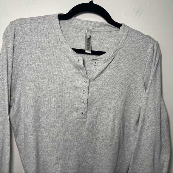 Sold - Picture 3 of 9